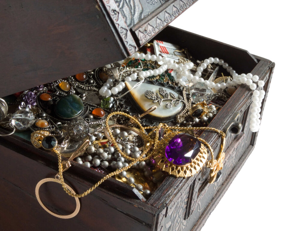 Jewelry box prepared for interstate moving