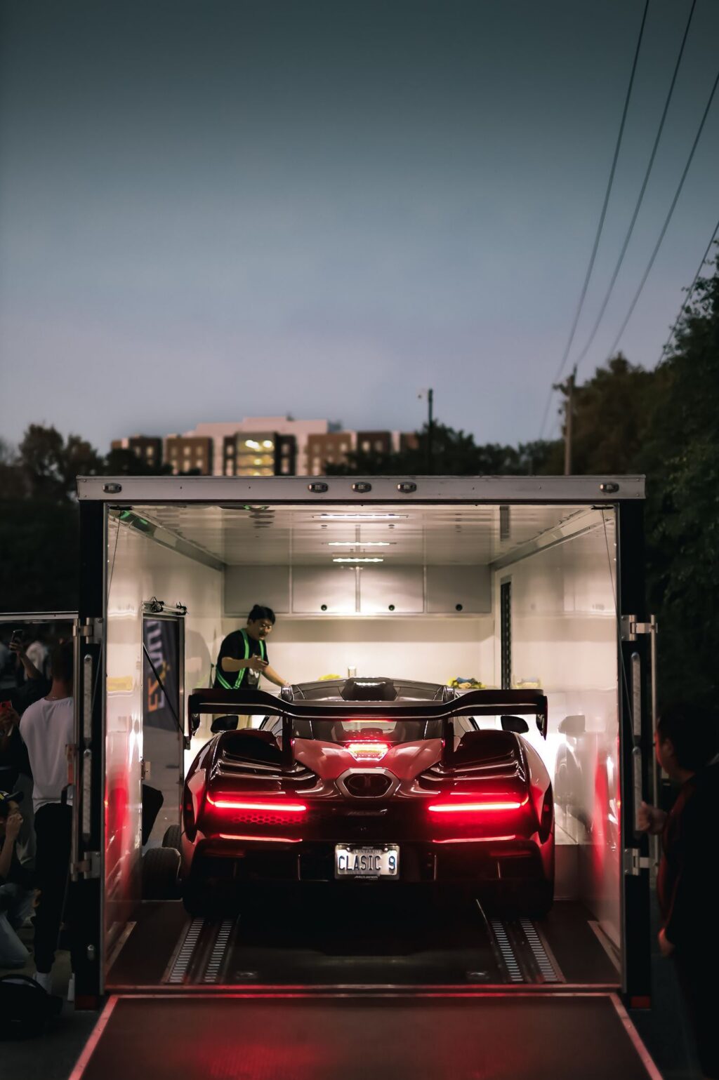 Enclosed Carrier